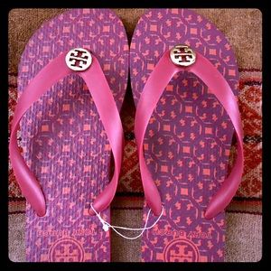 Tory Burch new pink flip flops